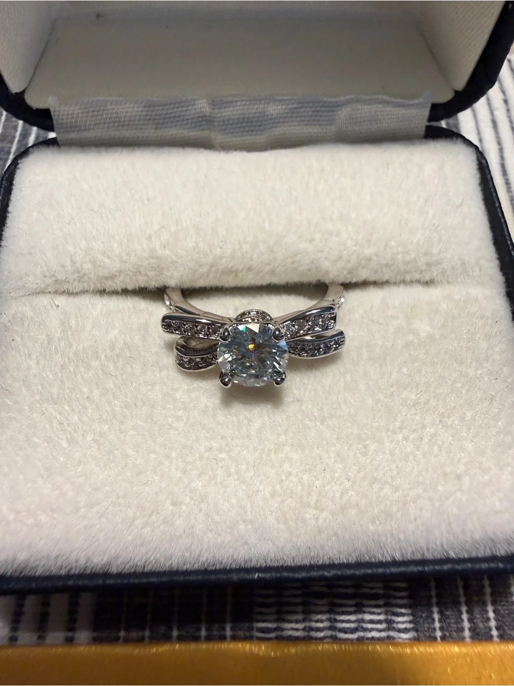 💍✨ Stunning Moissanite Rings Available! ✨💍